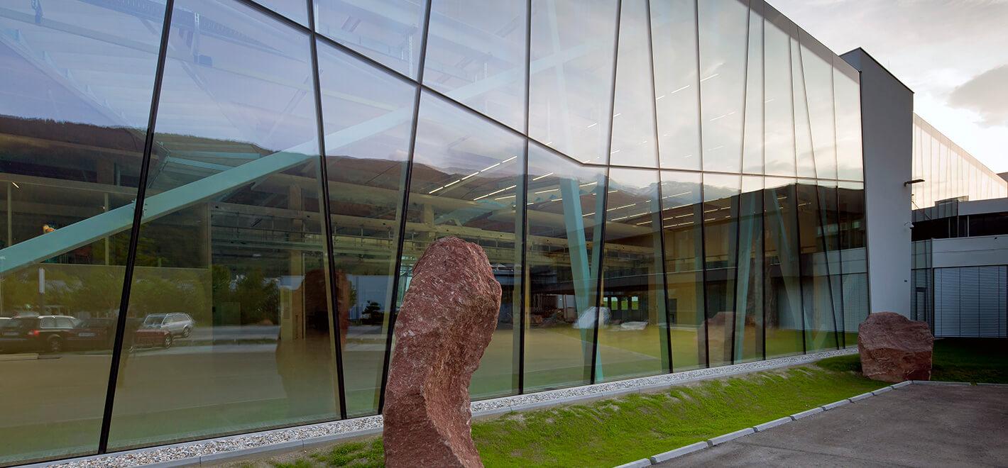 HUECK TRIGON – GEVELSYSTEMEN IN ELEGANT DESIGN